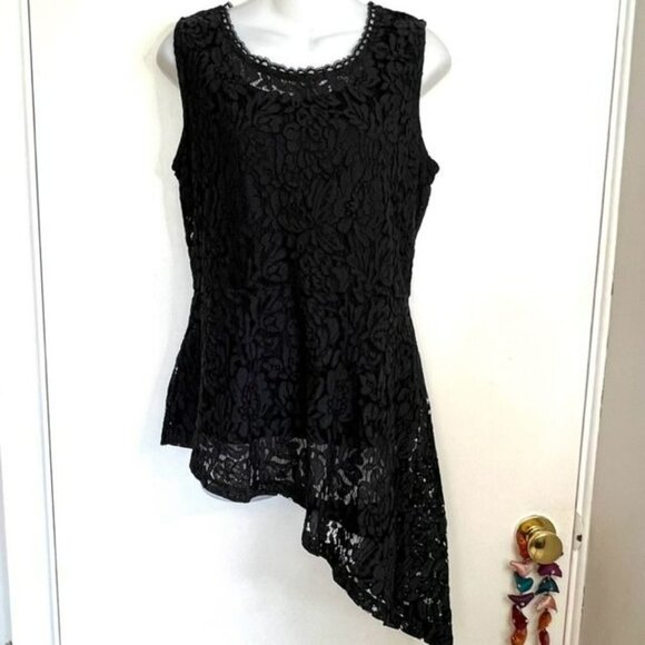 Isaac Mizrahi Live Black Lace Asymmetrical Peplum Tank Top Size Small - Picture 2 of 9
